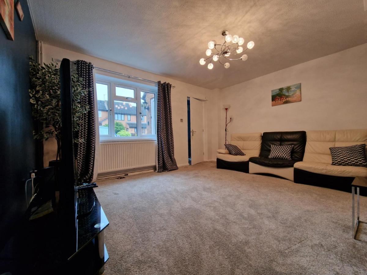 Nice Living Serviced Accommodations 7 Rugby Bagian luar foto